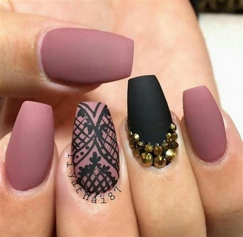 Hola mis chicas espero que este diseño sea de su agrado. Nails rosa palo mate | Manicura de uñas