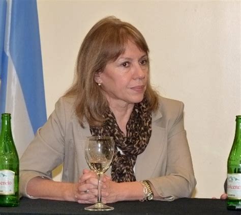 Blanca osuna was born on month day 1924, at birth place, arizona, to jesus osuna and gaudencia v. Elecciones 2011: CFK y Urribarri sacan mayor margen ...