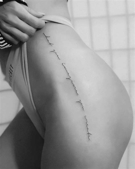 Maybe you would like to learn more about one of these? 36 Elegant Small Hip Tattoos you'll need to get in 2020. | Pagina 2 di 9 | Tiny Tattoo inc in ...