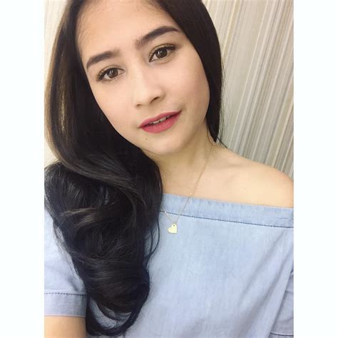 Prilly latuconsina (c) 2020 va records. 21 Foto Selfie dan Seluruh Badan Prilly Latuconsina ...