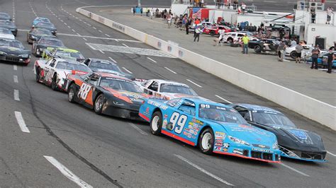 The track opened the 18th oval track racing season during march with two special events. NASCAR Whelen All-American Series | race22.com