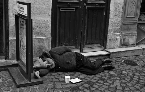 Involuntary confinement to a psychiatric hospital; Confinement total ! photo et image | documentaire ...