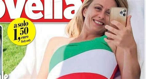 Un modo per rappresentare il conte ter se nascesse: Giorgia Meloni in costume presa in giro sui social: "Sei ...