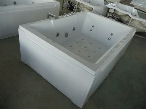 2 person whirlpool bathtub the product is new and packed you will receive all the accessories to install the whirlpool without problems. http://www.cngreengoods.com/jacuzzi-tubs/massage-07.html 2 ...