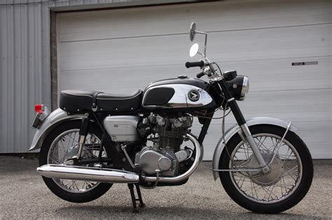 If you're interested in this 1972 honda cb450 or any other vintage honda we have. No Reserve: 1966 Honda CB450 Black Bomber for sale on BaT ...