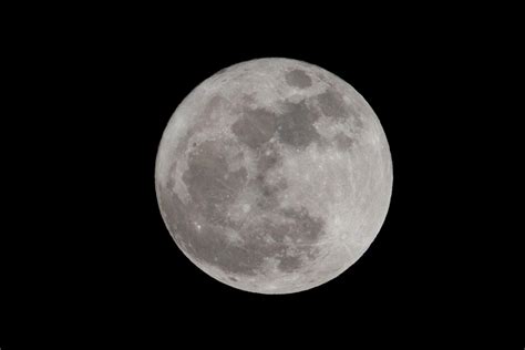 Stream of download hij is van mij: Nachtfotografie.nl | Hoe kun je de maan goed fotograferen?