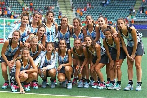 Los leones intentarán conseguir su primera victoria para empezar a acomodarse en. Sras. Sres. Las Leonas! ☆ ★ ☆ ★ | Hockey, Leones, Argentina