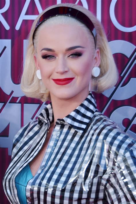 Скачай katy perry never really over (smile 2020) и katy perry cry about it later (smile 2020). Katy Perry - Wikipedia