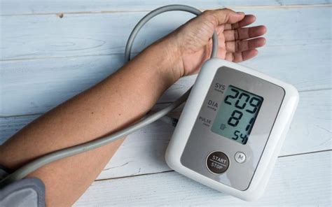 Pengidap hypertensi/tekanan darah tinggi berisiko tinggi untuk mendapat penyakit jantung. Simak 7 Cara Mencegah Tekanan Darah Tinggi yang Ampuh ...