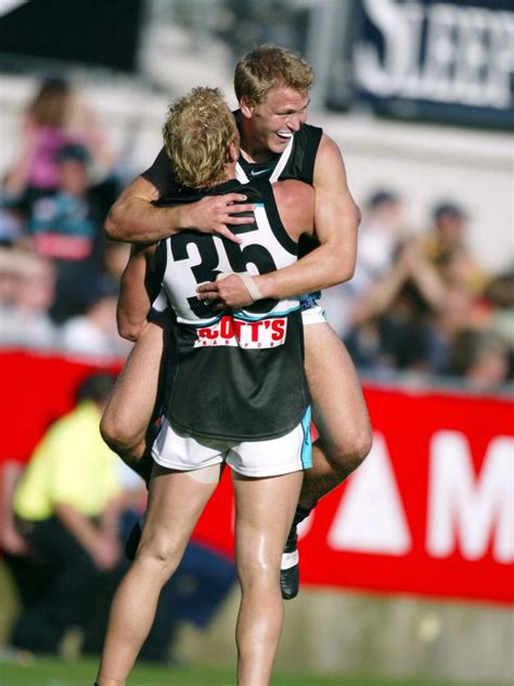 Cornes kehrte 2012 zu einer beeindruckenden form zurück, spielte jedes spiel und spielte eine außergewöhnliche saison als. Kane Cornes' footy career | The Advertiser