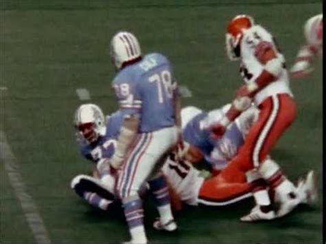 The hexxon oilers is one of the teams in mutant football league. 1978 Browns at Oilers Game 10 - YouTube