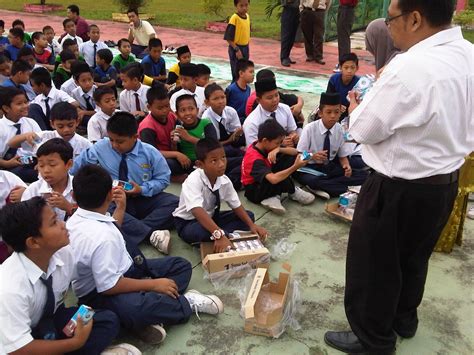 Program susu 1 malaysia.di sjk(t) ladang huntly. skfeldaulutebraupg.blogspot.com: Program susu sekolah 1 ...