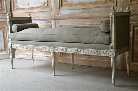 Amazing gallery of interior design and decorating ideas of bedroom bench in bedrooms, boy's rooms by elite interior designers. Eye For Design: Decorating With French Boudoir Benches