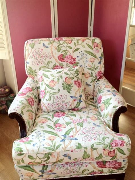 Glam lines proportioned for two. SHR_floral chair_in living room | Home decor, Floral chair ...