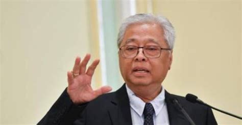 Maybank offers various types of atm services such as kawanku atm, touch 'n go reloads, prepaid mobile reload, electronic share application (esa) and meps interbank funds transfer. Waktu operasi mesin ATM kembali seperti biasa mulai esok ...