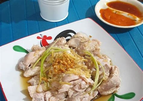 Resep ayam rebus jahe khas chinese ini terkenal bisa menghangatkan tubuh. Resep Ayam rebus / Pek cam ke oleh Herlin - Cookpad