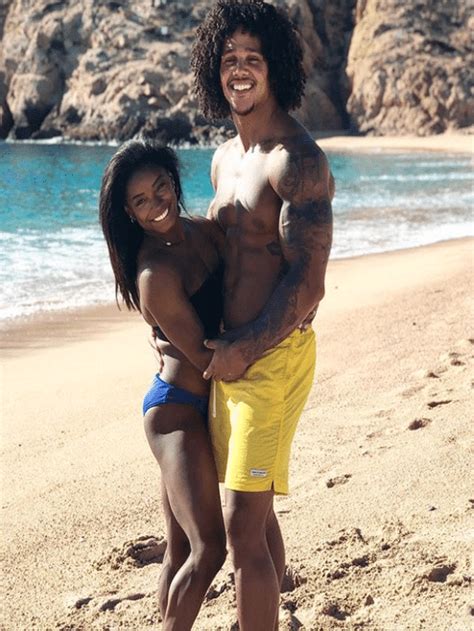 Simone biles' boyfriend needs to cut it out lol you knew who that lady was. Simone Biles and Her Boyfriend Are On An Epic Baecation ...
