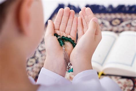 Maybe you would like to learn more about one of these? Kebaikan yang Bisa Diperoleh dari Makna Surat Al-Fatihah ...