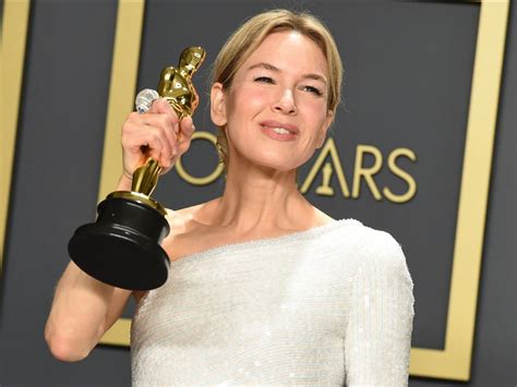 Golden globes 2020 • полная запись. Golden Globe 2021: Joaquin Phoenix e Renee Zellweger tra i ...