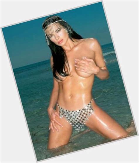 Leggendo questo profilo biografico puoi conoscere anche la filmografia, la discografia, l'età e la data in cui natalia. Natalia Estrada | Official Site for Woman Crush Wednesday #WCW