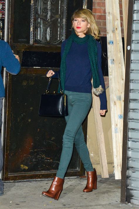 634 x 931 jpeg 117 кб. Taylor Swift in Green Tight Jeans -04 - GotCeleb