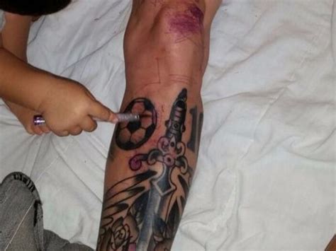 The first tattoo that lionel messi decided to get was of his mother on his left shoulder. Lionel Messi's 7 Tattoos & Their Meanings - Body Art Guru