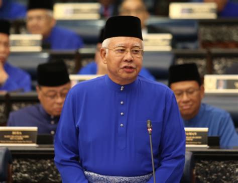 The prime minister who is also the finance minister delivered the 2018 budget proposals on friday 27 october 2017. Budget 2018 - Najib tells Indian community - Naa-Ley Nama ...