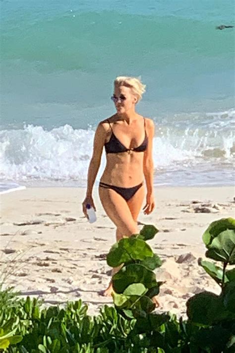+ body measurements & other facts. Megyn Kelly Bikini Pics from Bahamas - Scandal Planet