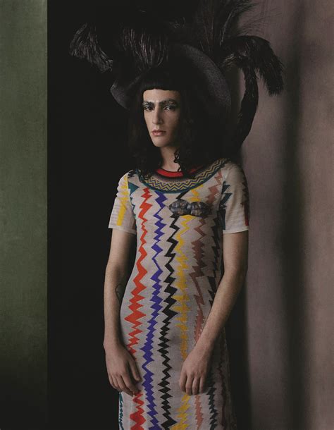 「m♥p」falling for you ❄ ss for julia. Anna Cleveland in "Of Fish and Flowers" by Julia Hetta for ...