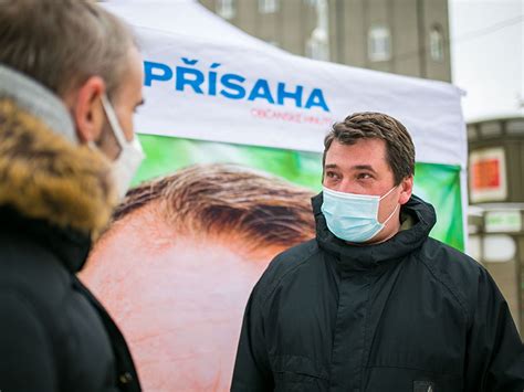 Prosím, čtěte do konce, uvedl na sociální síti aktuálně bývalí elitní policista a dnes „začínající politik robert šlachta s tím, že v lednu letošního roku jsme vyhlásili petici pro vznik hnutí přísaha a začali jsme sbírat podpisy po celé naší zemi. Přísaha na I.P.Pavlova | ParlamentniListy.cz - politika ze ...