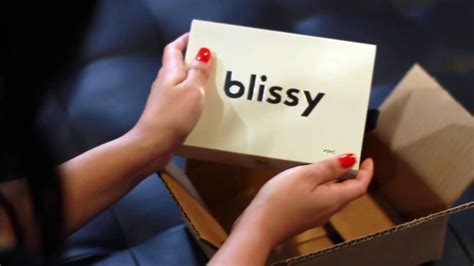 Silk7 is the best silk you can buy in nz. Blissy - The Best Silk Pillowcase Ever Created! - YouTube