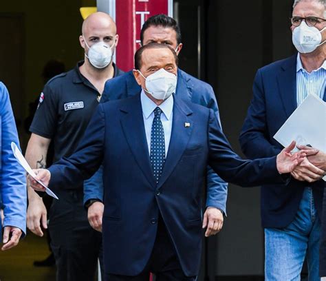 Find the perfect barbara berlusconi stock photos and editorial news pictures from getty images. Silvio Berlusconi, "peggiorate le condizioni di salute ...