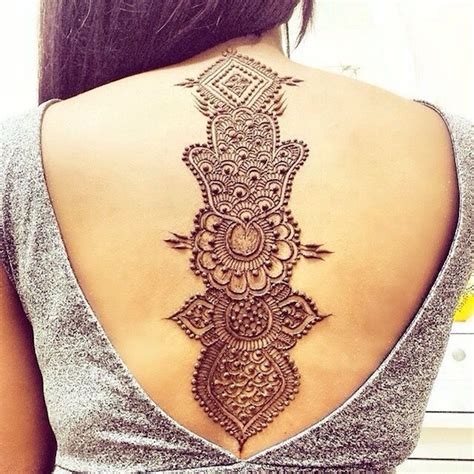 Snake tattoo designs for men Medium back henna tattoo