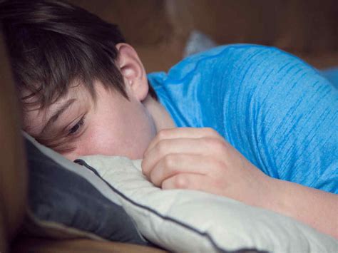 A partir del primer año de edad el niño se esfuerza por ganar independencia e influir mas sobre su entorno. Un niño de 12 años se mete 31 bolas magnéticas en el pene cuando "exploraba su anatomía" - Los ...