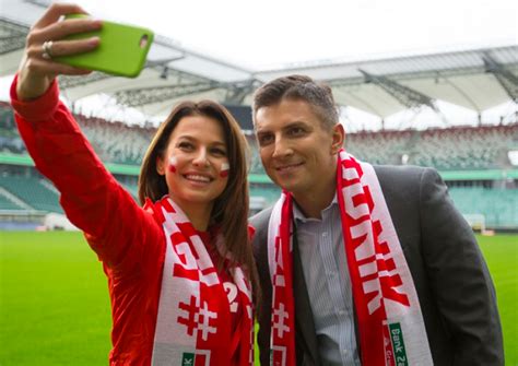 Żona adamka nie chce kolejnych walk. Anna Lewandowska i Mateusz Borek w kampanii BZ WBK na Euro ...