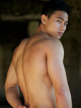 The site owner hides the web page description. Male Model Street: Hendri Rachman