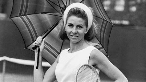 Lea pericoli (born 22 march 1935) is an italian former tennis player and later television presenter and journalist from milan. Lea Pericoli: "Io, divina malgrado i maestri" (G. Mura ...