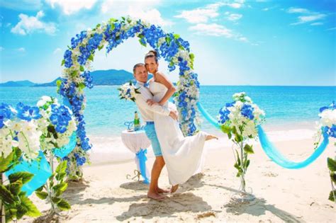 Tutto quello di cui avete bisogno per organizzare i vostri matrimoni. Matrimonio in spiaggia, l'organizzazione e i costi dell ...
