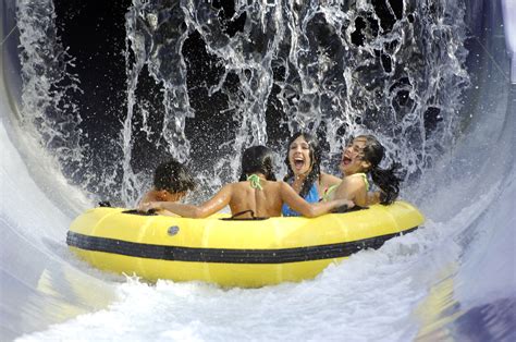 Adventure Island in Tampa 2014 Season - On the Go in MCO