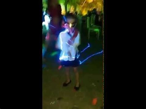 Dancando streams live on twitch! Nina dançando techno dance no casamento de Sonia e Luis ...