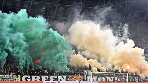 #eee #ferencváros #ultras #ftc #magyarország #fradi #ute #ferencvárosi tc #ferencváros hooligans #újpest #championship league #malta. Ferencváros - Diósgyőr 2019.03.02. - YouTube