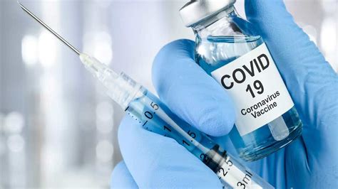 Lista para os elegiveís acima de 45 anos. Campanha de vacinação para covid-19 começa nos EUA ...