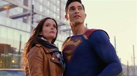 Tyler hoechlin's superman and network newcomer elizabeth tulloch's lois lane appear in a new image ahead of the cw's 'elseworlds' crossover event this december. 'Superman & Lois' vai ser nova série do herói dos ...