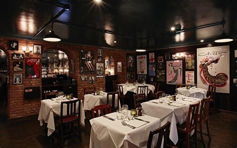 It has a wonderful ambience with a lovely showbiz feeling. Joe Allen | Soho, Fitzrovia, Covent Garden | Hot Dinners