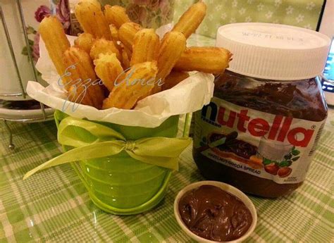 Churros adalah sejenis pastri atau kudapan yang dikatakan berasal dari sepanyol. Ezza's Kitchen: Resipi Churros Mudah & Senang