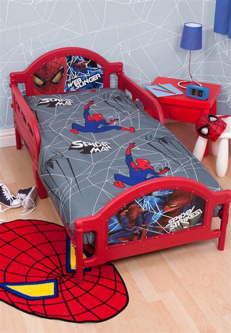 Spiderman room, maybe grey on the bottom | superhero room. 20 Kids Bedroom Ideas With Spiderman Themed