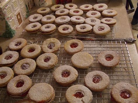 Shirokuro of seme atau uke (your link here more. Raisin Filled Sugar Cookies / Oatmeal Brown Sugar Cookies With Raisins Pecans - Great for people ...