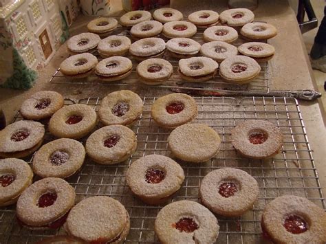 Un test poco especifico aui no diremos que tipo de uke,seme o suke eres solamente te lo diremos por lo general entiendes baka ? Raisin Filled Sugar Cookies / Oatmeal Brown Sugar Cookies ...