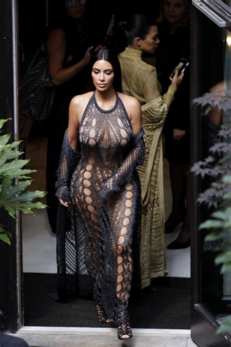 Gran hermano porno , big brother porn. Kim Kardashian - Balmain Fashion Show in Paris 9/29/2016