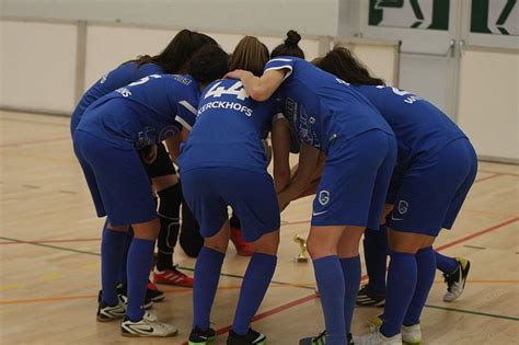 De speelsters van krc genk ladies blijven in tussentijd hun passie voor de sport demonstreren. KRC Genk Ladies speelde op het Weltklasse Indoortornooi in ...